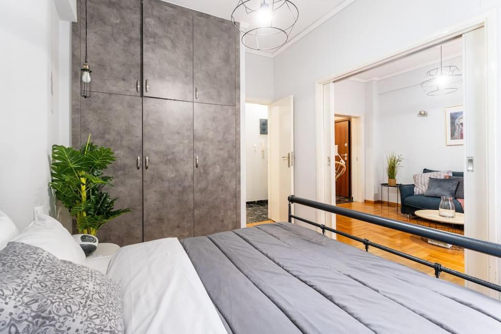 Downtown Cute Apt In The Heart Of Plaka Athens Exterior photo