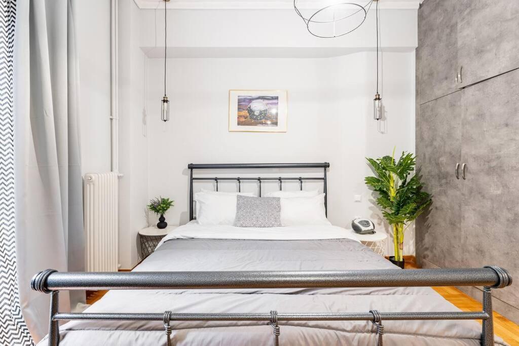 Downtown Cute Apt In The Heart Of Plaka Athens Exterior photo
